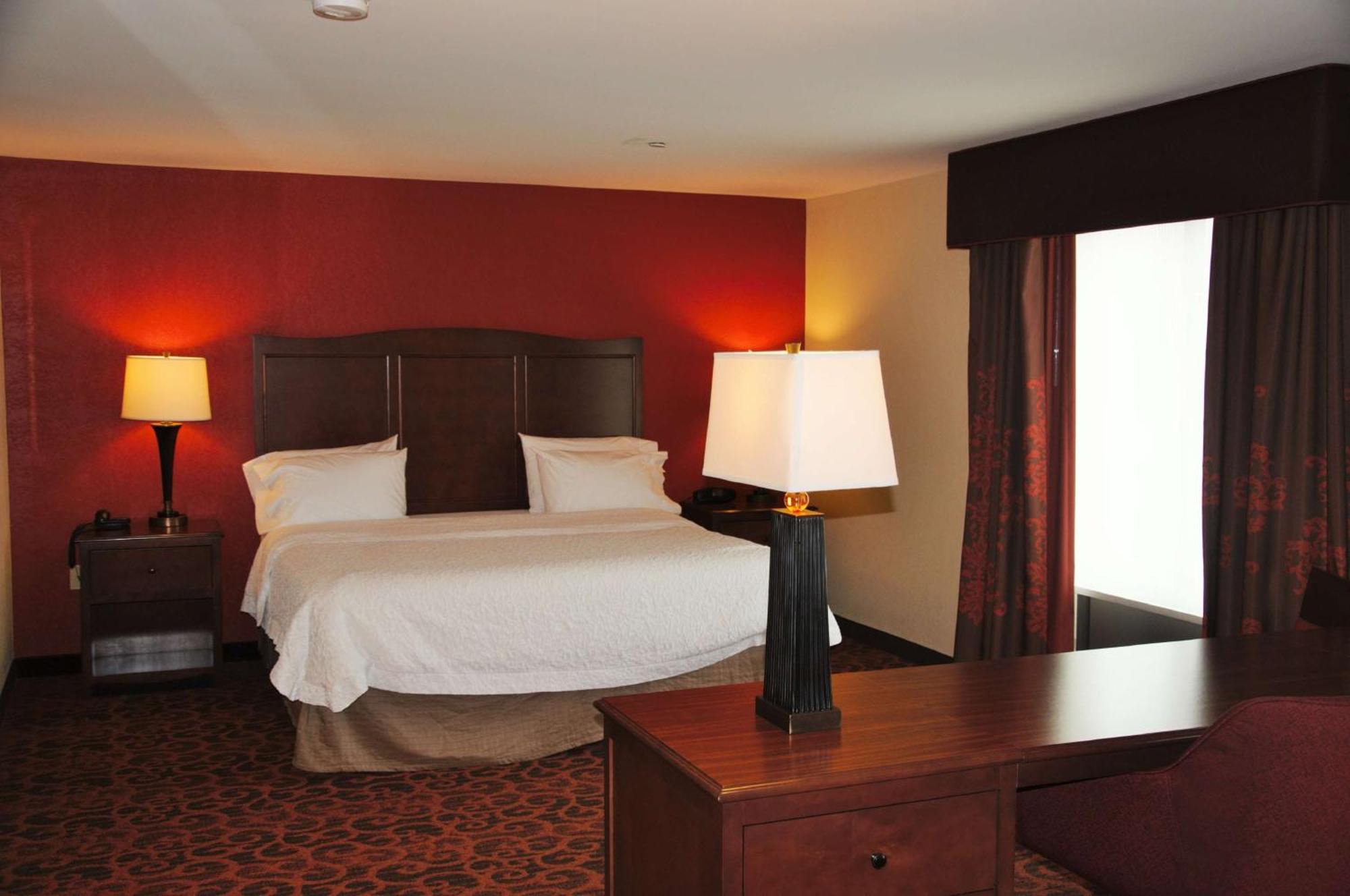 Hampton Inn & Suites Cincinnati / Uptown - University Area Bagian luar foto